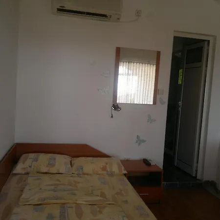 Отель Poseidon 2*