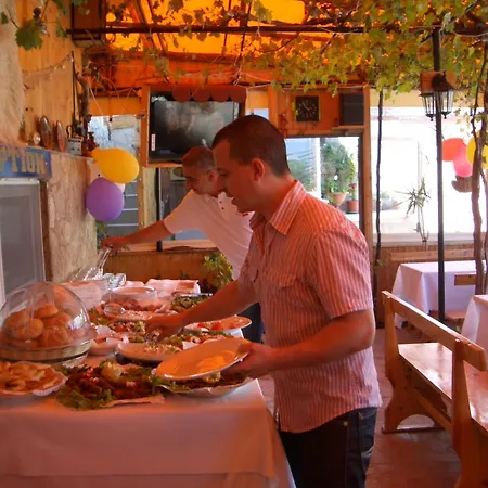 Poseidon Отель 2*