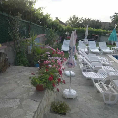 Poseidon Отель 2*